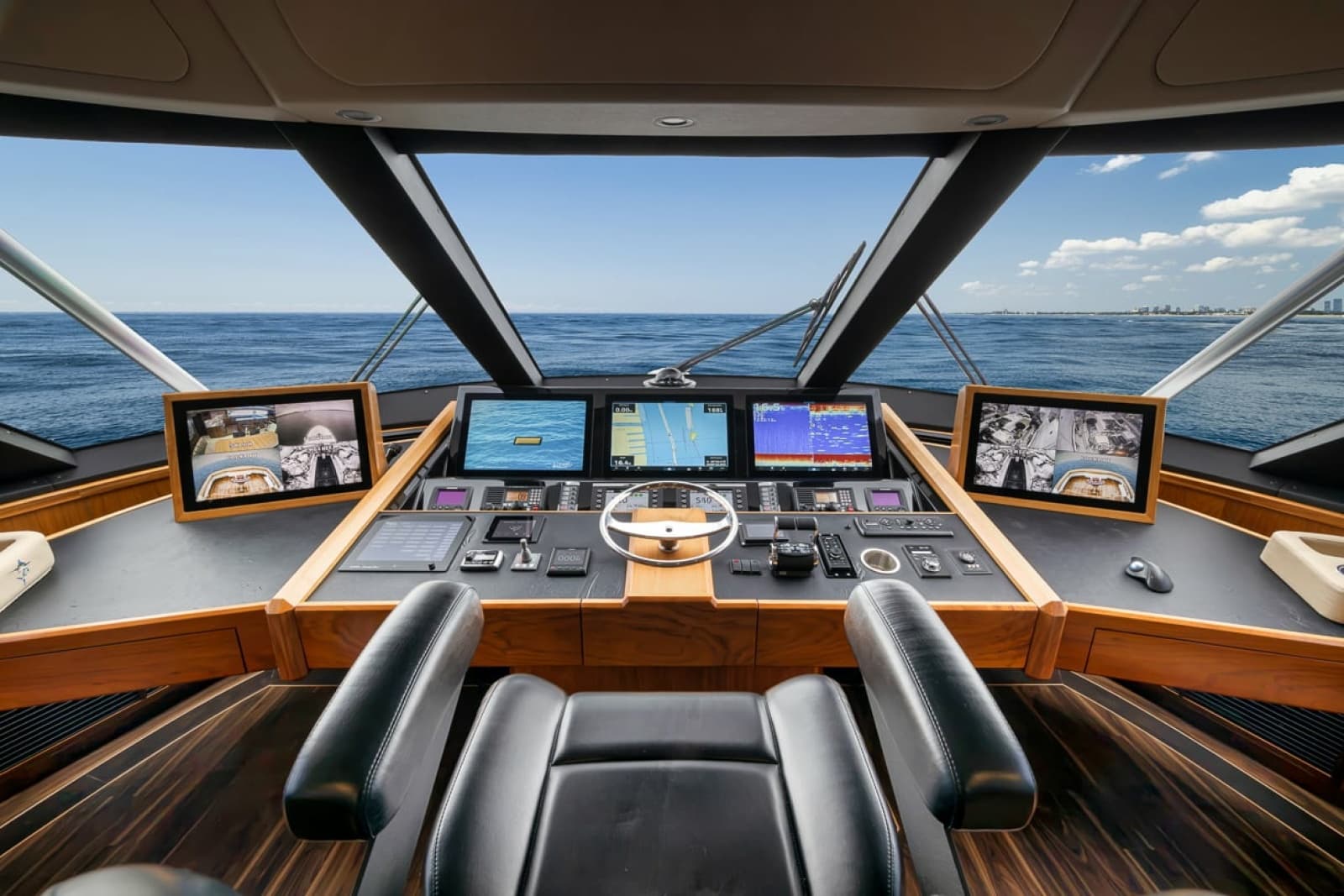 2016 Viking 92 Enclosed Bridge