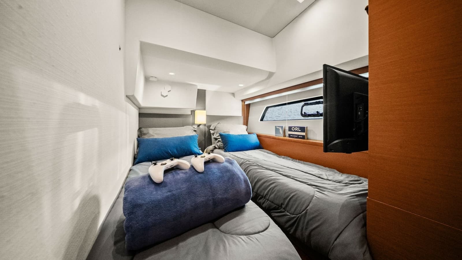 Cozy Twin Guest Cabin