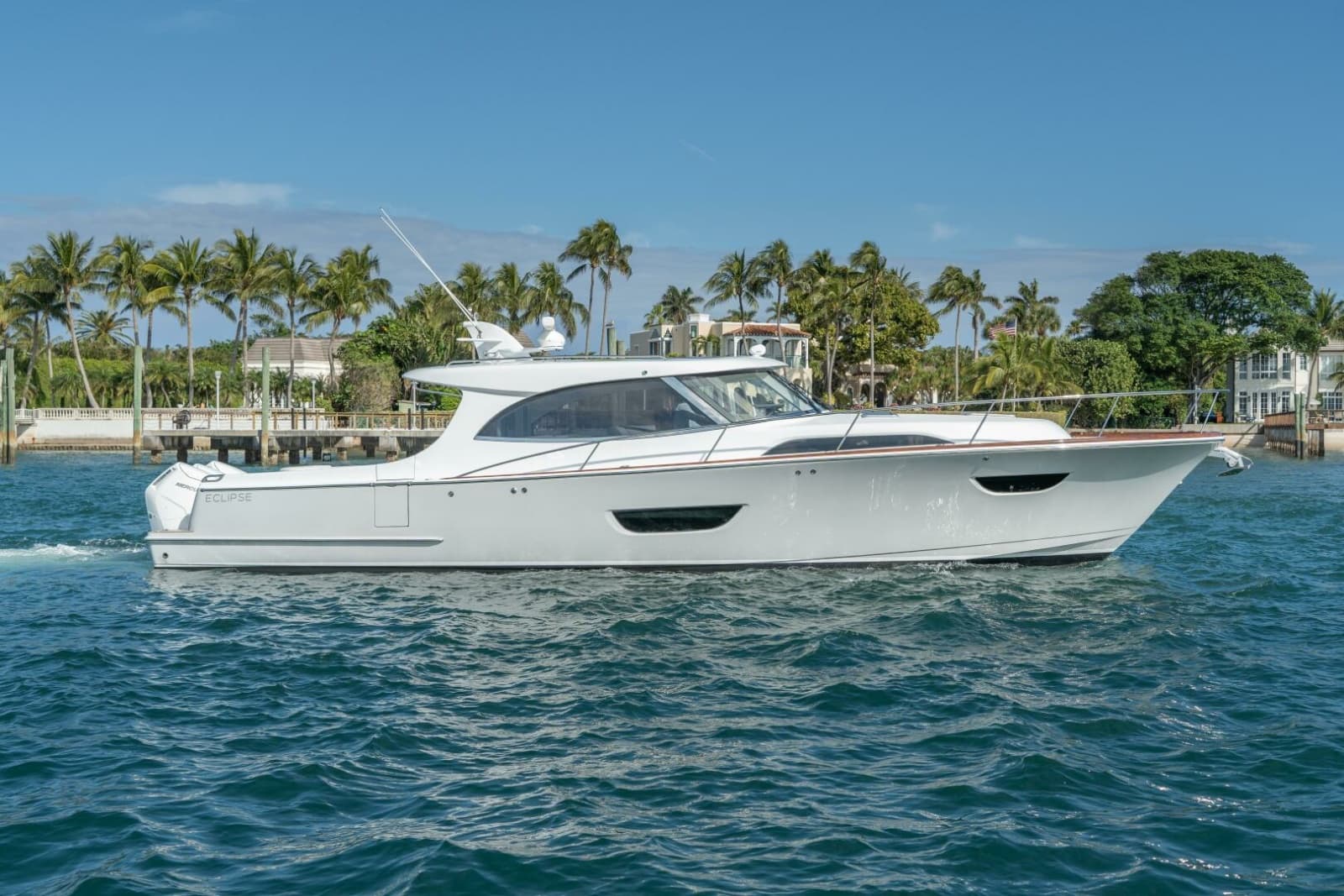 ECLIPSE 505 Shadow -