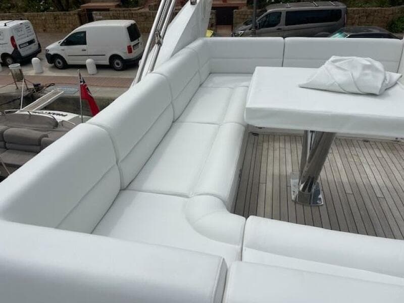 2015 Sunseeker Sport Yacht 68