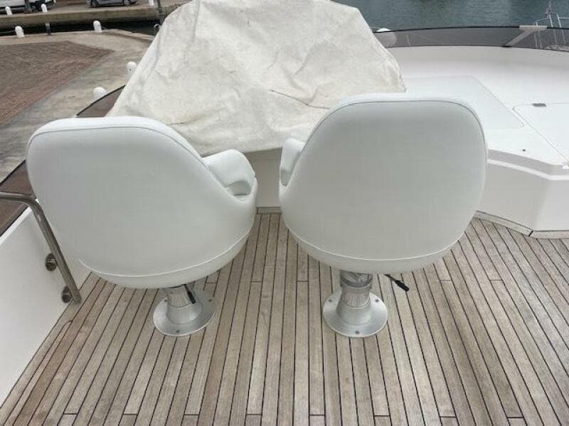 2015 Sunseeker Sport Yacht 68
