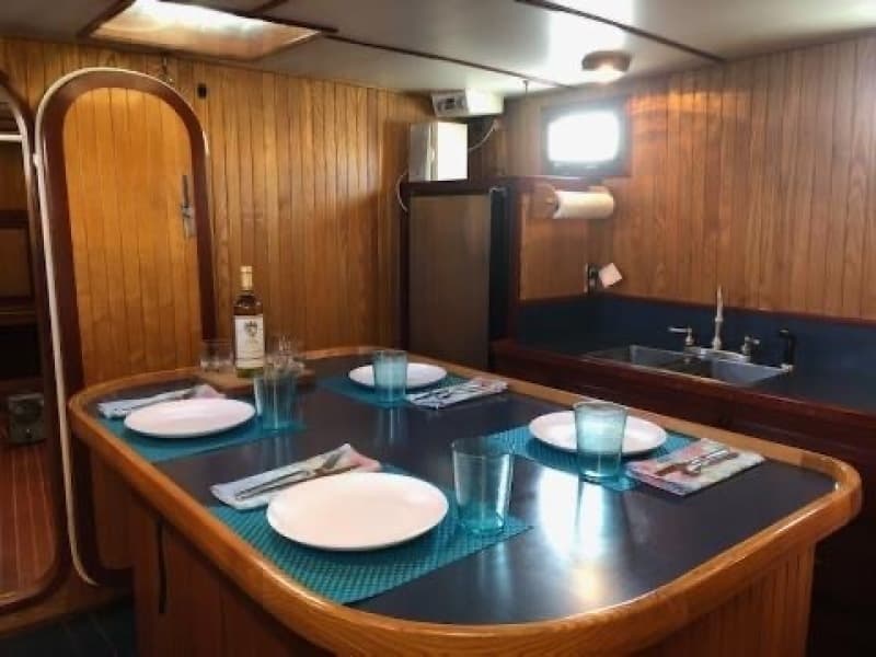 Main Salon Galley