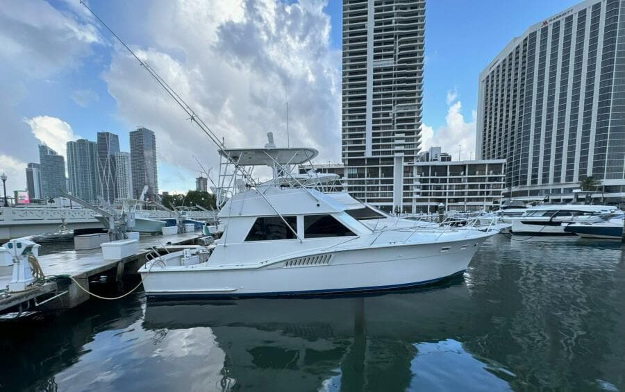 1982 Hatteras Convertible