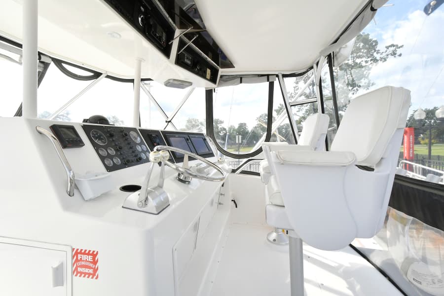 Helm Seating