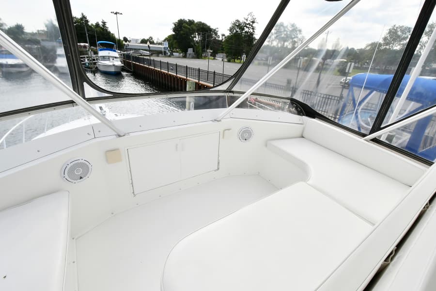 Flybridge Forward Seating