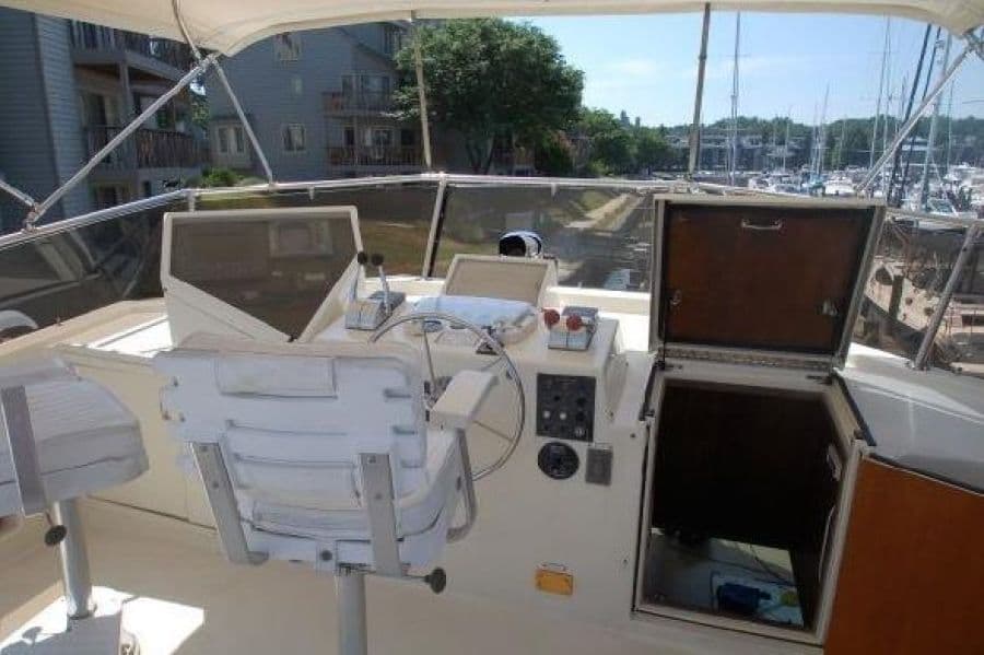 1987 Hatteras 