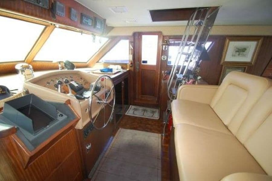 1987 Hatteras 