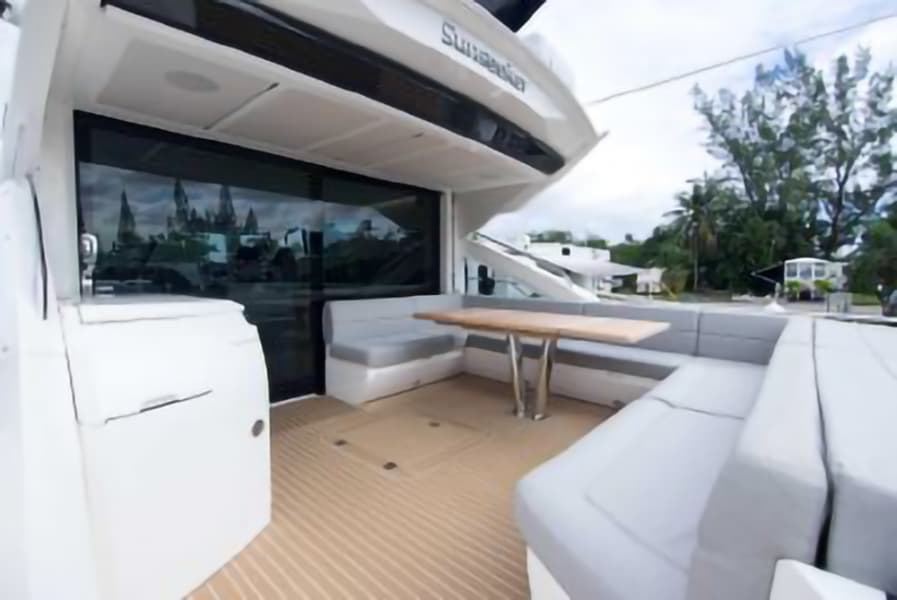 2018 Sunseeker Predator