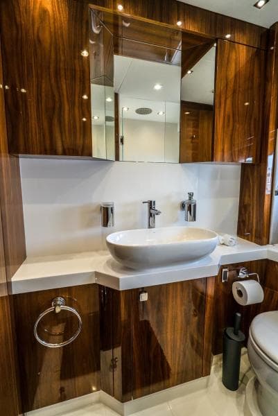 2019 Sunseeker Manhattan