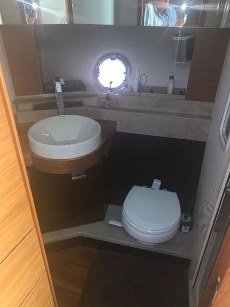 2017 Tiara Yachts 