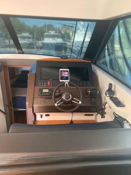 2017 Tiara Yachts 