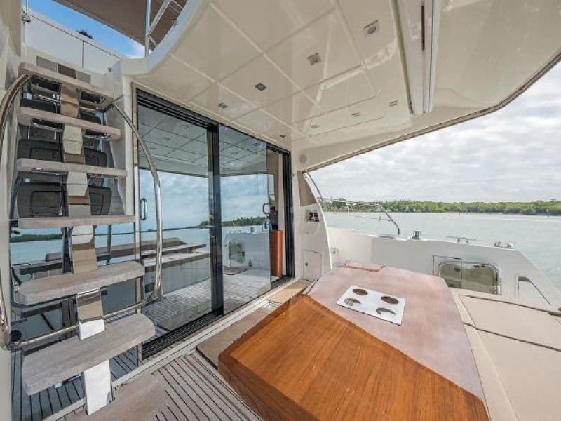 2015 Prestige 550