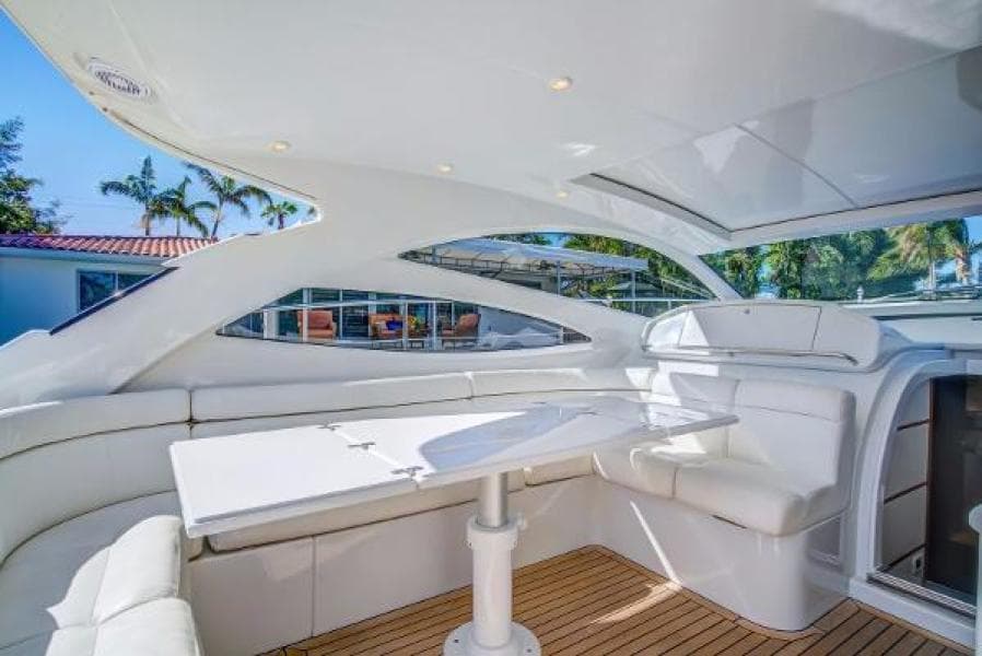 2008 Pershing 