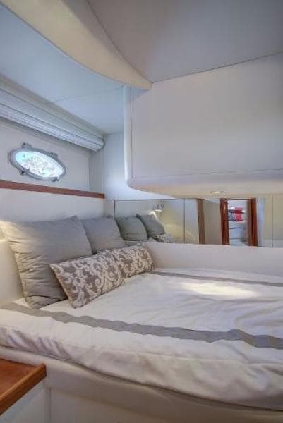 2008 Pershing 