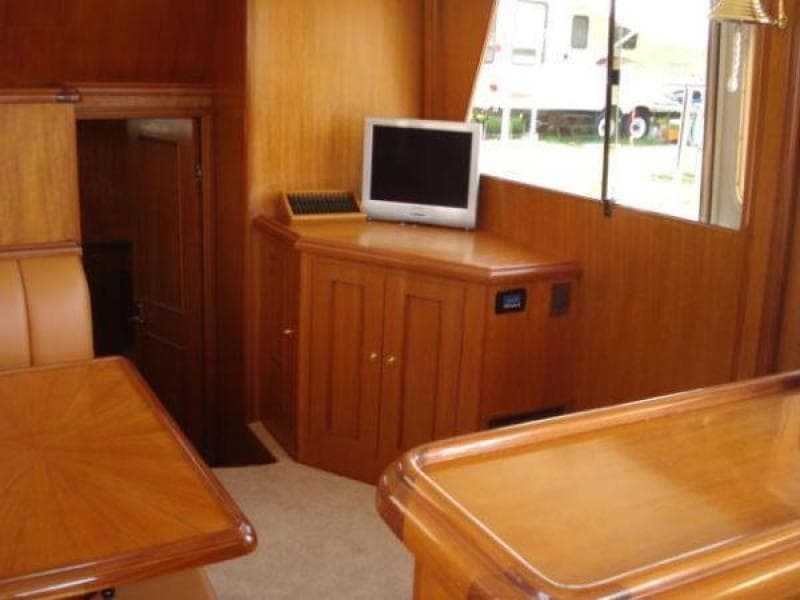 2005 Ocean Alexander Motor