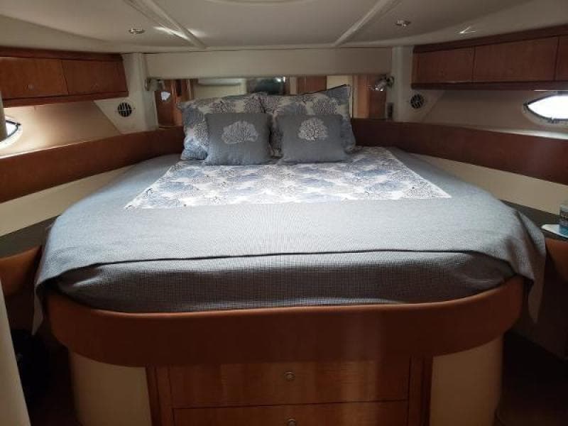 2002 Maxum 4200 SCR
