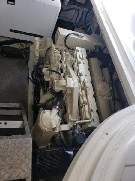 2002 Maxum 4200 SCR