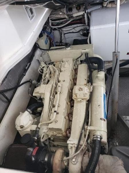 2002 Maxum 4200 SCR