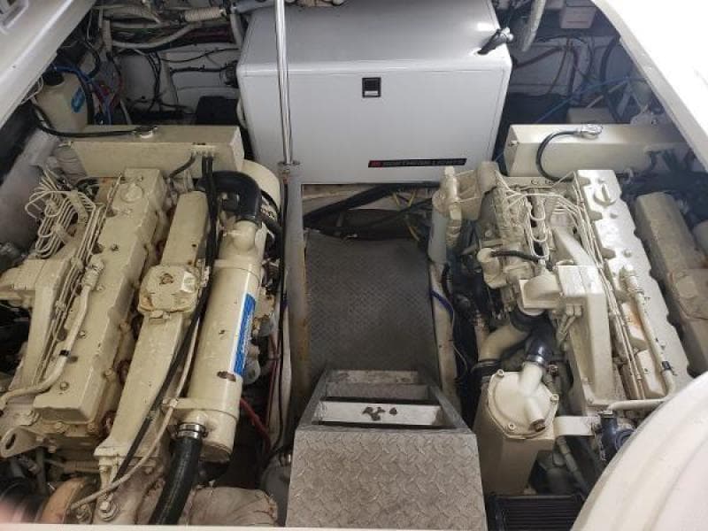 2002 Maxum 4200 SCR