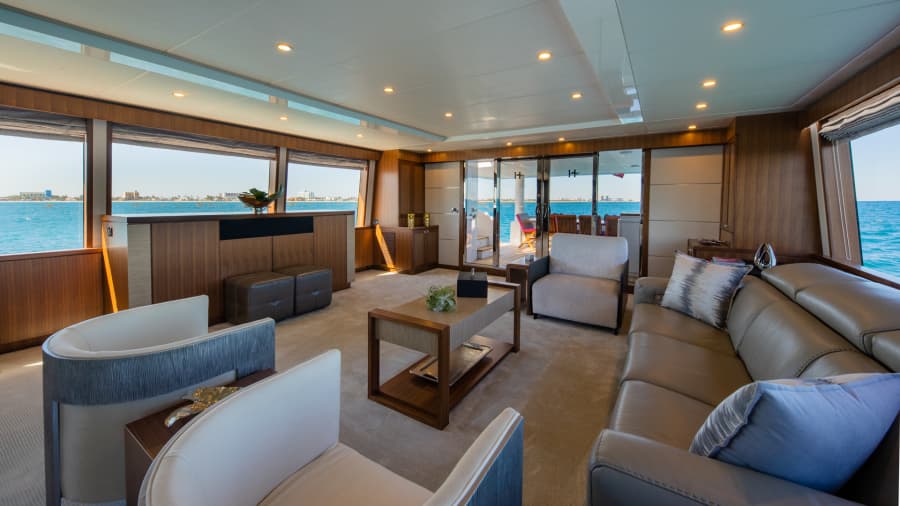 2028 Hargrave Raised Pilothouse