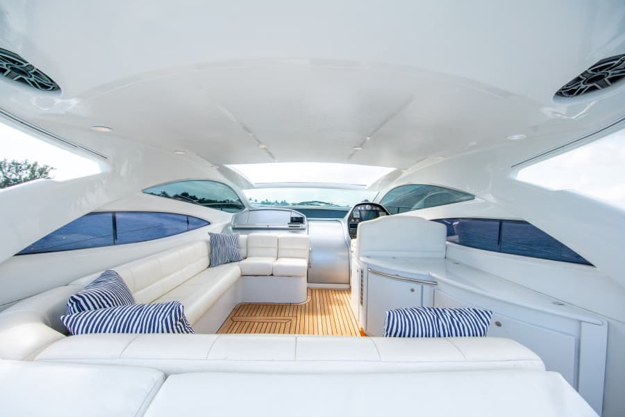 2004 Pershing Express