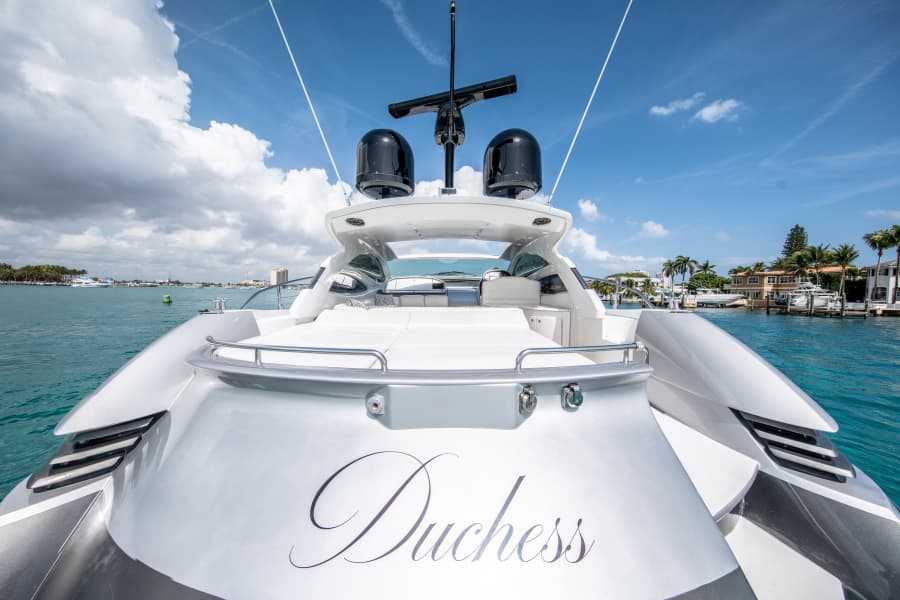 2004 Pershing Express