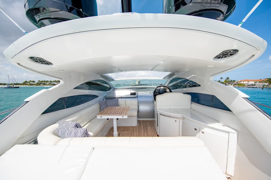 2004 Pershing Express
