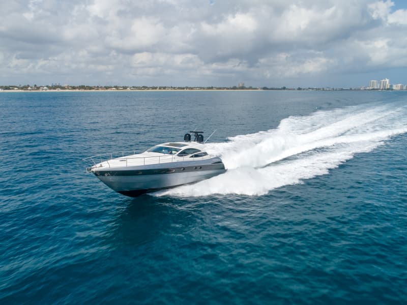 2004 Pershing Express