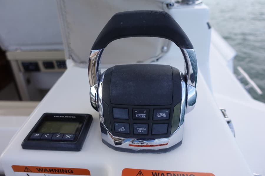 COCKPIT THROTTLE