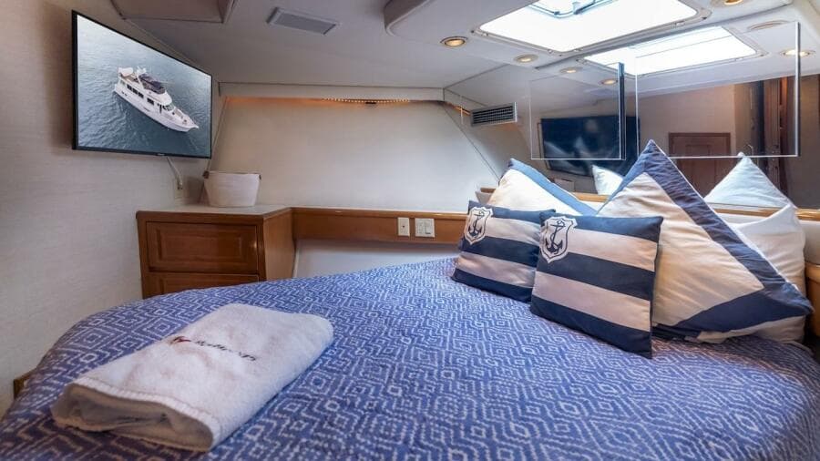 1998 Hatteras Sport Deck