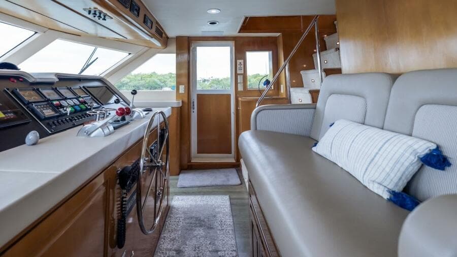 1998 Hatteras Sport Deck