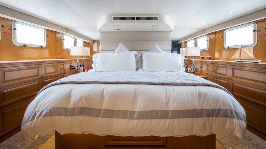 1998 Hatteras Sport Deck
