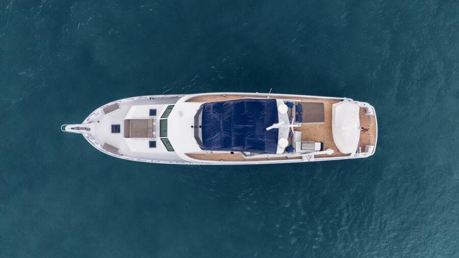 1998 Hatteras Sport Deck