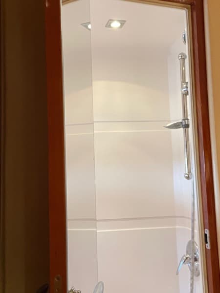 2009 Regal 5260