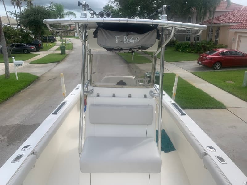 2006 Albemarle 242 Center Console