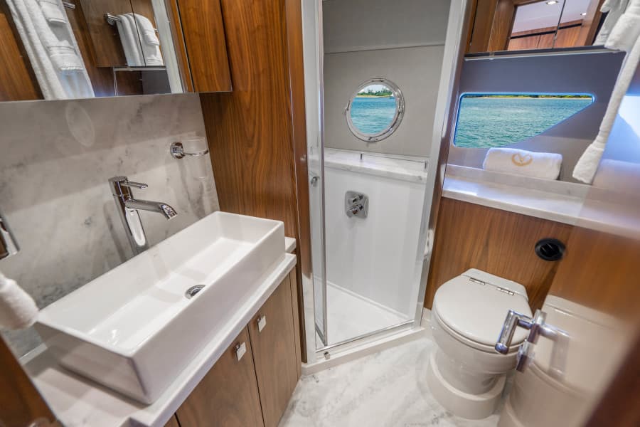 2019 Sunseeker Predator