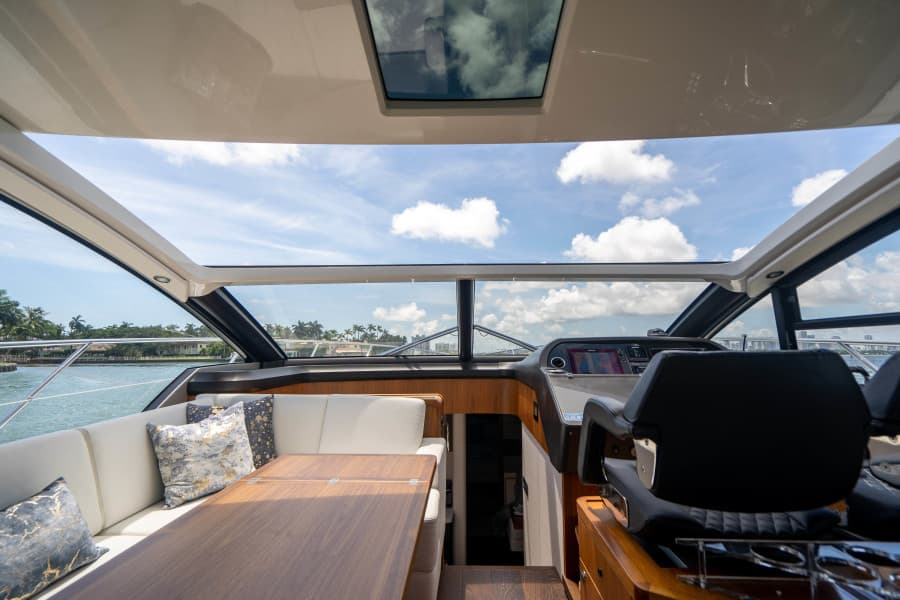 2019 Sunseeker Predator