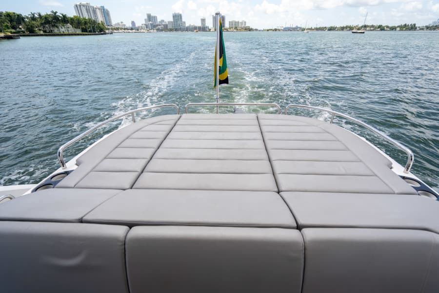 2019 Sunseeker Predator