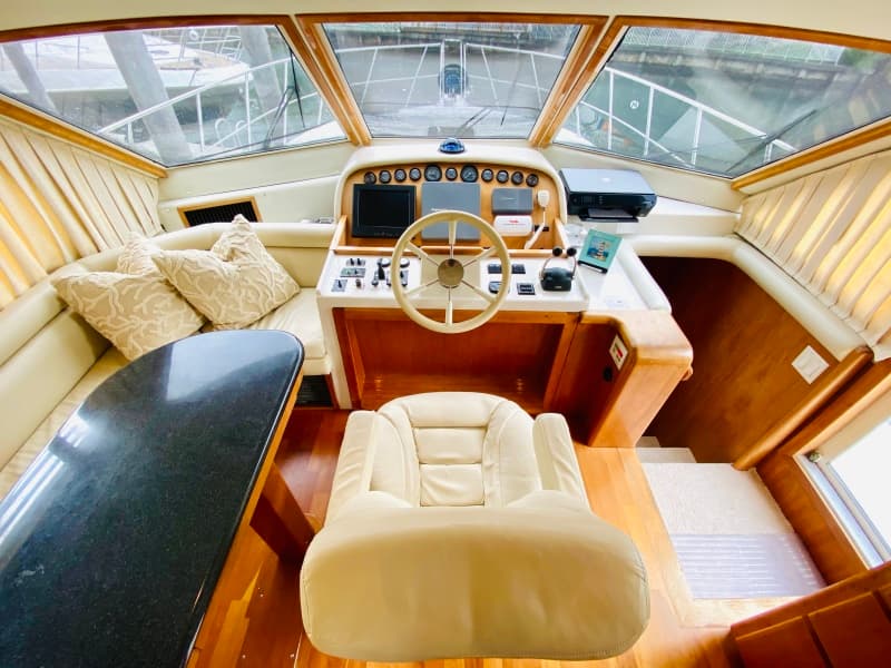 2003 Navigator 5700 Rival