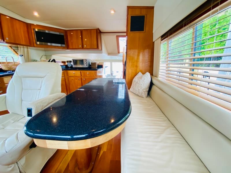 2003 Navigator 5700 Rival