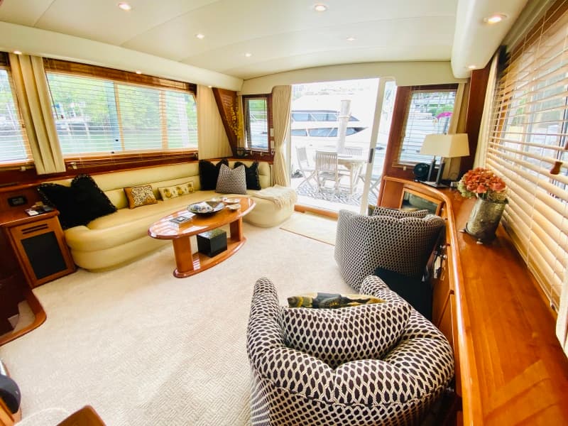 2003 Navigator 5700 Rival