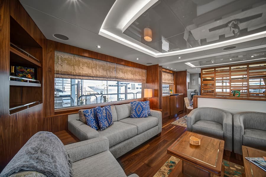 2019 Sunseeker 86 Yacht