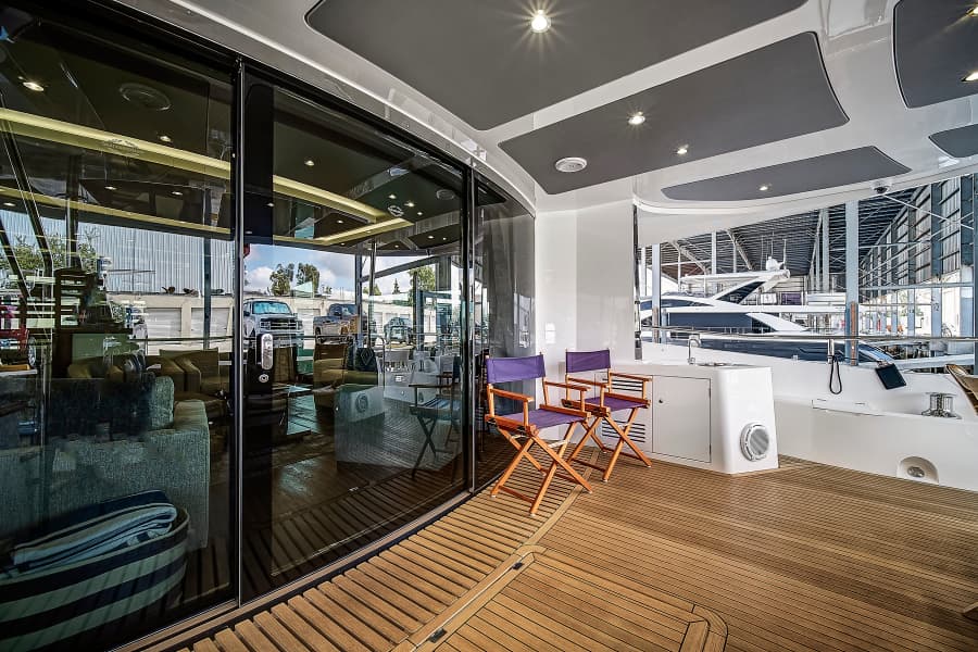 2019 Sunseeker 86 Yacht