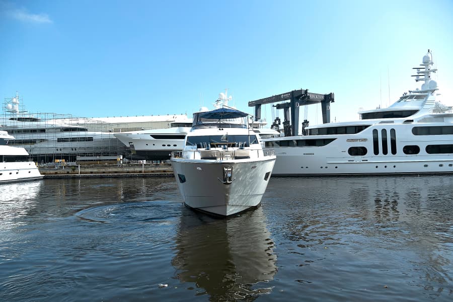 2019 Sunseeker 86 Yacht