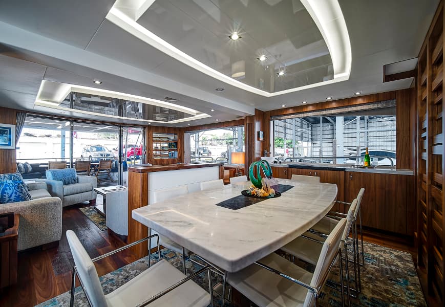 2019 Sunseeker 86 Yacht