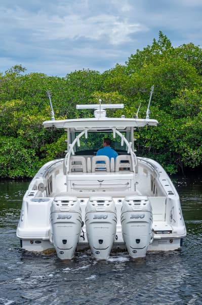 2017 Boston Whaler 370 Outrage