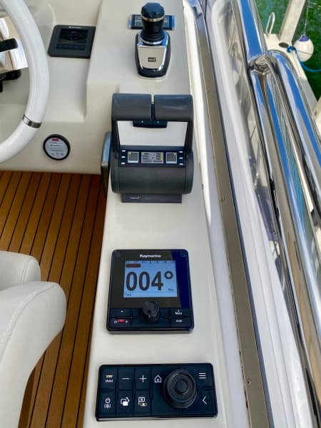 2018 Azimut Flybridge