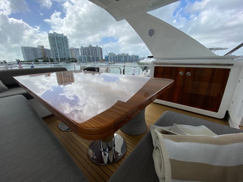 2018 Azimut Flybridge