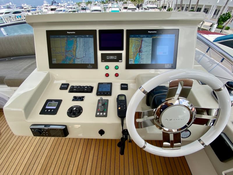 2018 Azimut Flybridge