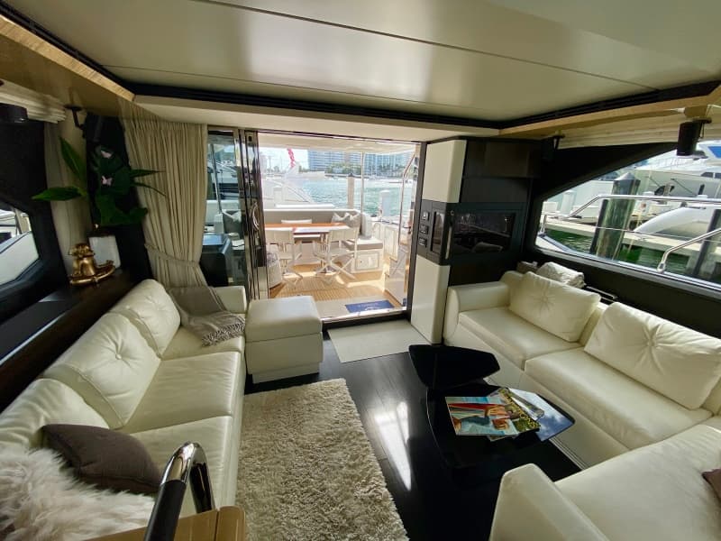 2018 Azimut Flybridge